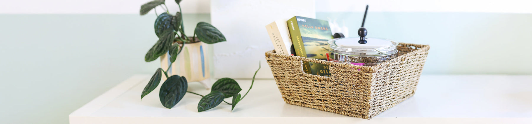 Dekorative Aufbewahrungskörbe aus geflochtenem Seegras