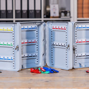 HMF Schlüsselkasten groß aus Stahl, abschließbarer Schlüsselschrank, 40 Schlüsselhaken, Lichtgrau
