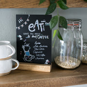 Kreidetafel mit Holzfuß als Tischaufsteller von HMF in DIN A5 Hochformat in Schwarz