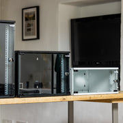 Unmontierter 19 Zoll Serverschrank von HMF mit 4 Höheneinheiten in Schwarz