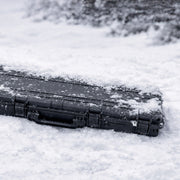 HMF Outdoor Waffenkoffer für Langwaffen Wasserdichter IP67 Gewehrkoffer mit Rasterschaumstoff 113 cm in Schwarz